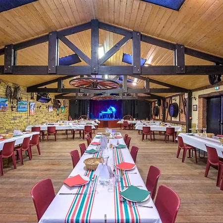 Village Club Le Saint Ignace 度假村 亚斯凯恩