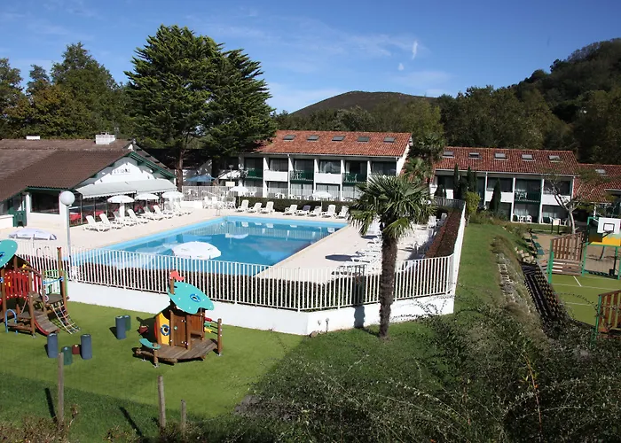 Ośrodek wypoczynkowy Village Club Le Saint Ignace 3*